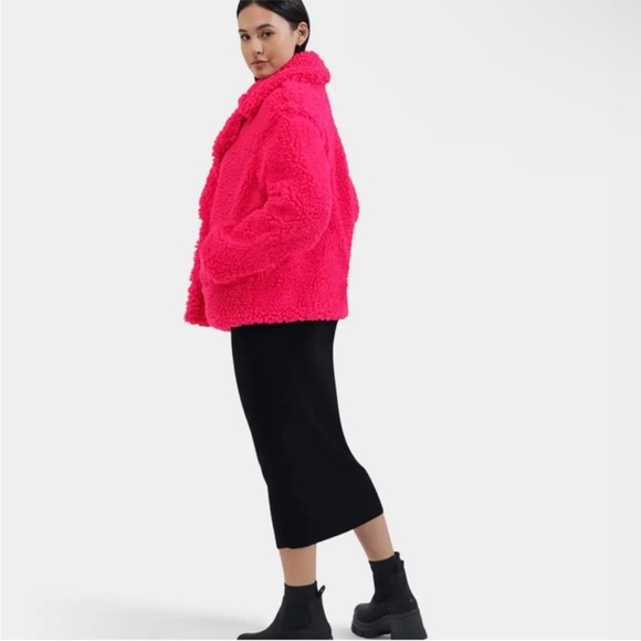 UGG Gertrude Short Teddy Coat NWT - Picture 4 of 10